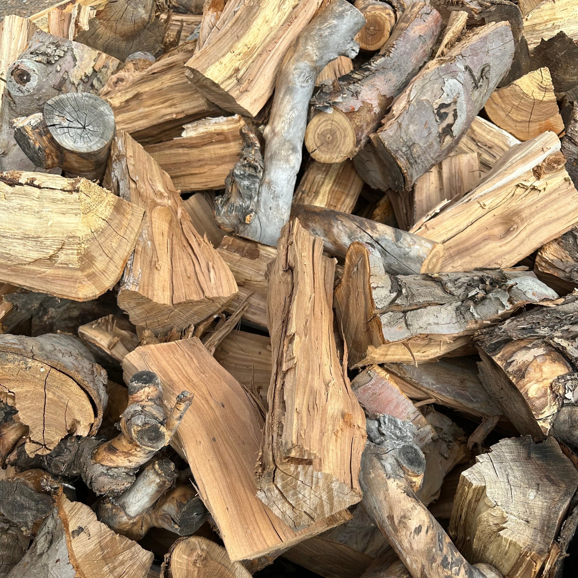 Idaho Firewood Applewood Firewood Delivery in Sun Valley & Boise